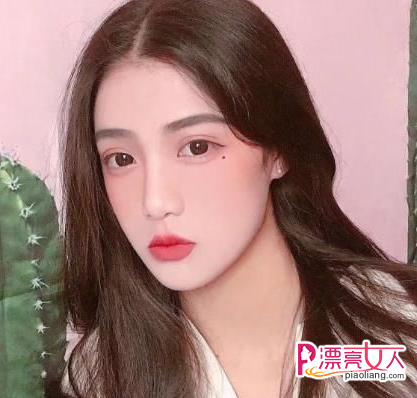 2018年女生换什么发型好看?20款潮流发型推荐给你(图13)