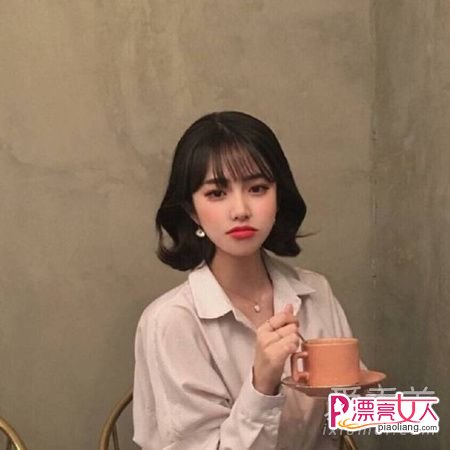 2018最新流行女生发型 波波头vs妹妹刘海谁更潮?