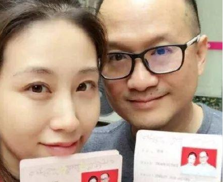 圈内最惨！她拼命生了双胞胎才发现被骗婚(图4)