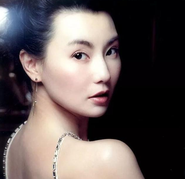 戛纳最看重的中国女星 穿背心走红毯还婉拒当评委(图1)