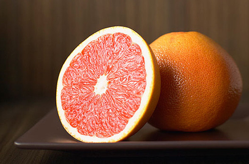 柚子真的可以去色斑吗 如何用柚子护肤？