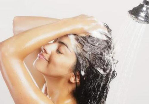 为何经期女性不宜洗头发？经期洗头有哪些危害？(图4)
