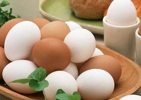 白壳鸡蛋与红壳鸡蛋哪个更有营养？该怎样挑选鸡蛋？(图3)
