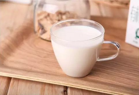 纯牛奶可以加热吗 喝牛奶的注意事项！(图1)