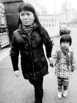 浙江首位变性人14年前当上“妈妈”，如今怎样了？(图2)