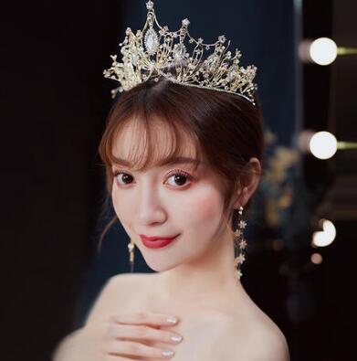 新娘白纱皇冠发型图片 满满的公主范(图4)