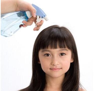 女童扎头发简单又好看 简单儿童发型绑扎方法(图2)