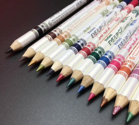 眼线胶笔比眼线液笔好用？眼线笔颜色如何选择？(图2)