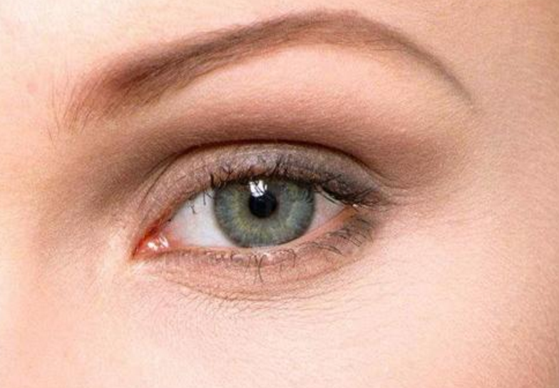 眼部的干纹细纹和皱纹有什么区别？干纹和细纹修复方法有什么不同？(图2)