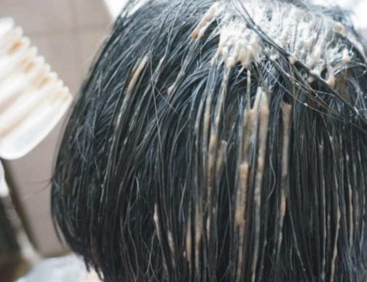 泡沫染发剂和染发膏哪个对头发的伤害大？在家怎么染发？(图3)