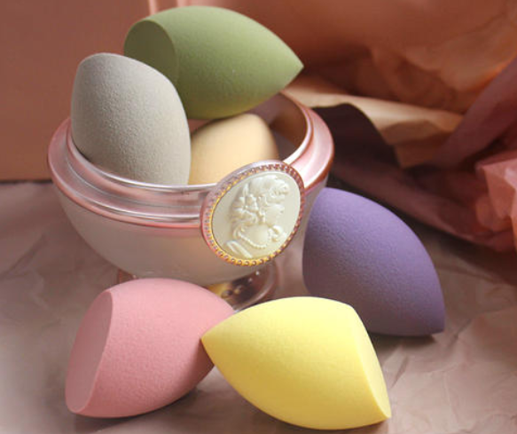 美妆蛋跟粉扑哪个好用?美妆蛋应该如何清洗？(图3)