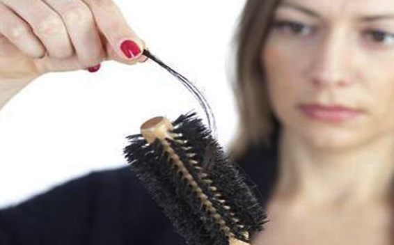 掉发剪短头发有用吗？如何防掉发？(图3)