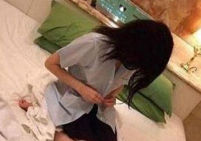 女子一晚上去10多个宾馆，没有一点空闲，被抓后哭诉：逼不得已！(图2)