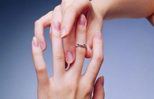 结婚时为什么要戴钻戒？钻戒有什么寓意？