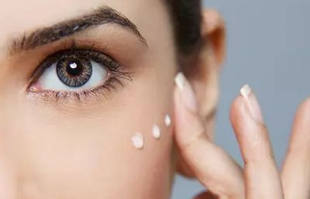 眼霜的正确使用方法 眼霜使用注意事项