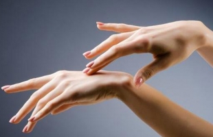 如何进行手部保养 女人手部保养方法