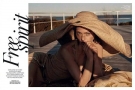 空灵时尚超模Sasha Pivovarova，演绎时尚风骨登上希腊版《Vogue》
