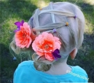 3-12小女孩发型绑扎方法，可爱萝莉范儿十足！