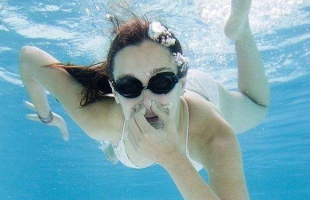 夏天游泳的好处 游泳的注意事项有哪些？