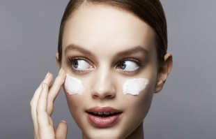 敷完面膜之后需要洗脸吗？面膜的功效怎么选比较好？